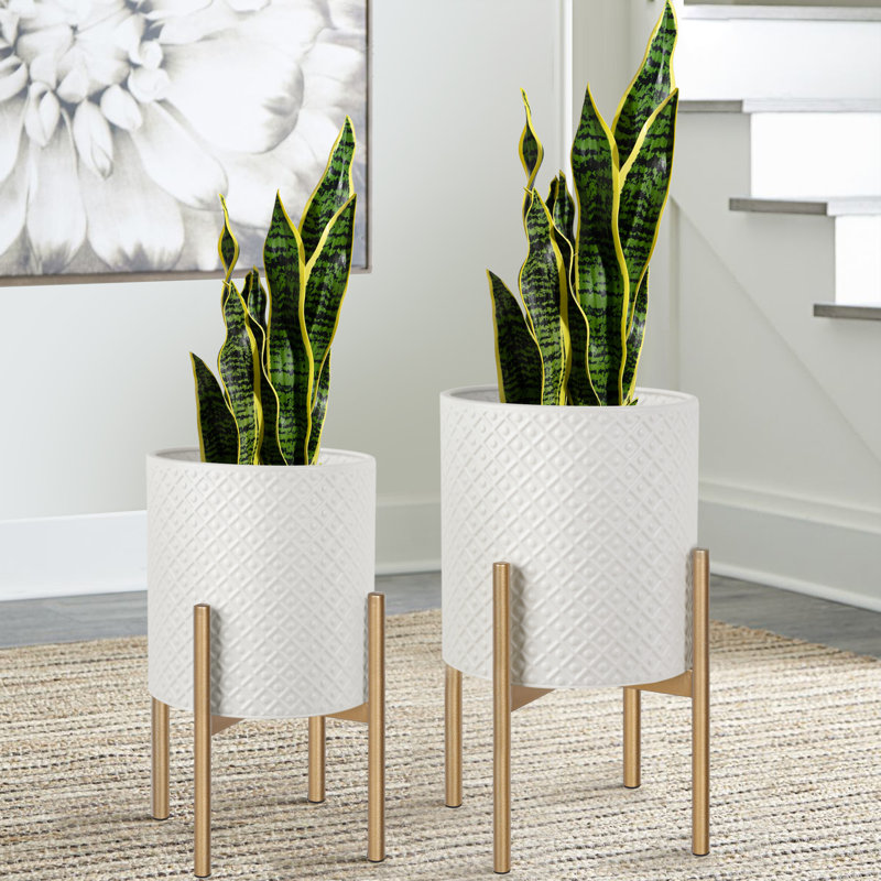 Katelynd Handmade Metal Pot Planter