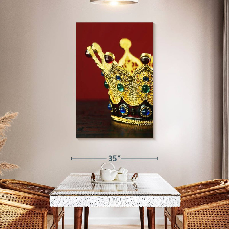 Kerner Kingly Crown, 48" H x 32" W
