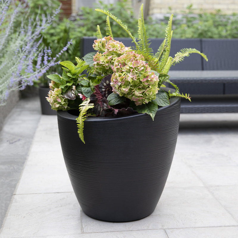 Jardinière en plastique Marazzi, Noir, H 20 po x l 20 po x P 20 po