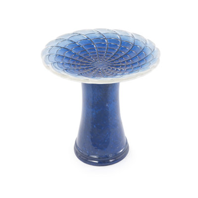  Bain d'oiseaux en céramique pour l'extérieur, bain d'oiseaux à piédestal amovible de 18 po de hauteur avec bol à motif ondulé de 17 po de largeur, décor émaillé pour jardin, patio, cour, pelouse - bleu saphir + blanc