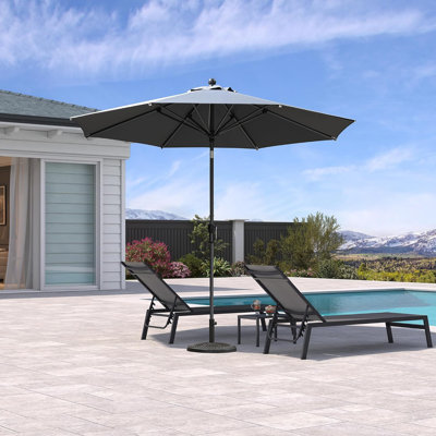 Round Crank and Tilt Table Umbrella Outdoor Patio Market Umbrella with Visible Hand Crank System