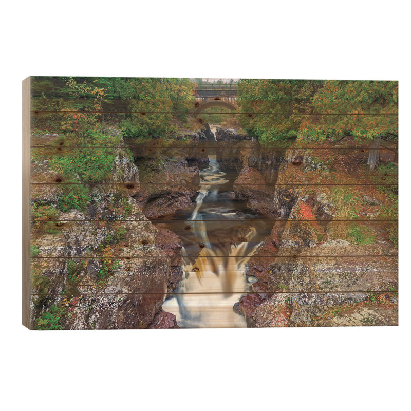 Minnesota, Temperance River State Park, Temperance River, gorge et cascade, H 18 po x l 26 po x P 1,5 po
