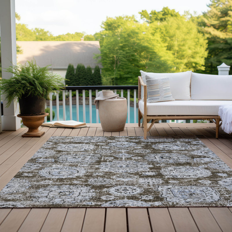 Ivany Machine Washable Stain Resistant Floral Indoor/Outdoor Rug , Rectangle 2'6" x 3'10"