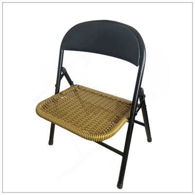 Ensemble de 4 chaises en rotin