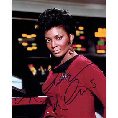 Nichelle Nichols 8 "x 10" dédicacée "Star Ukura" de la collection originale de science-fiction Star Trek (10 "x 8") - exposition de souvenirs signés