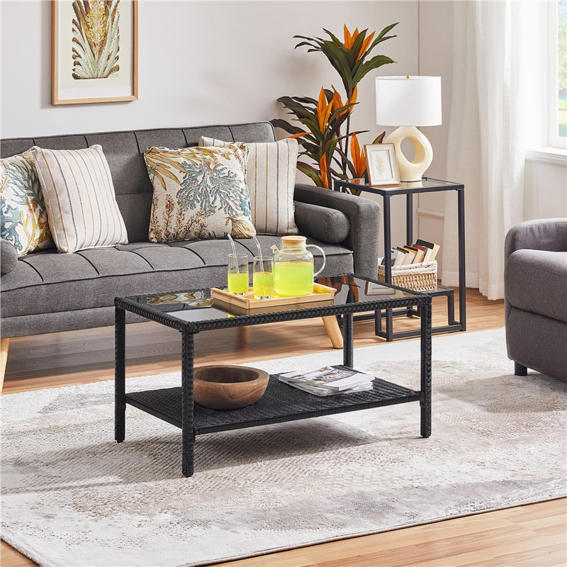 Table basse à 2 couches en osier avec plateau en verre trempé Geismar