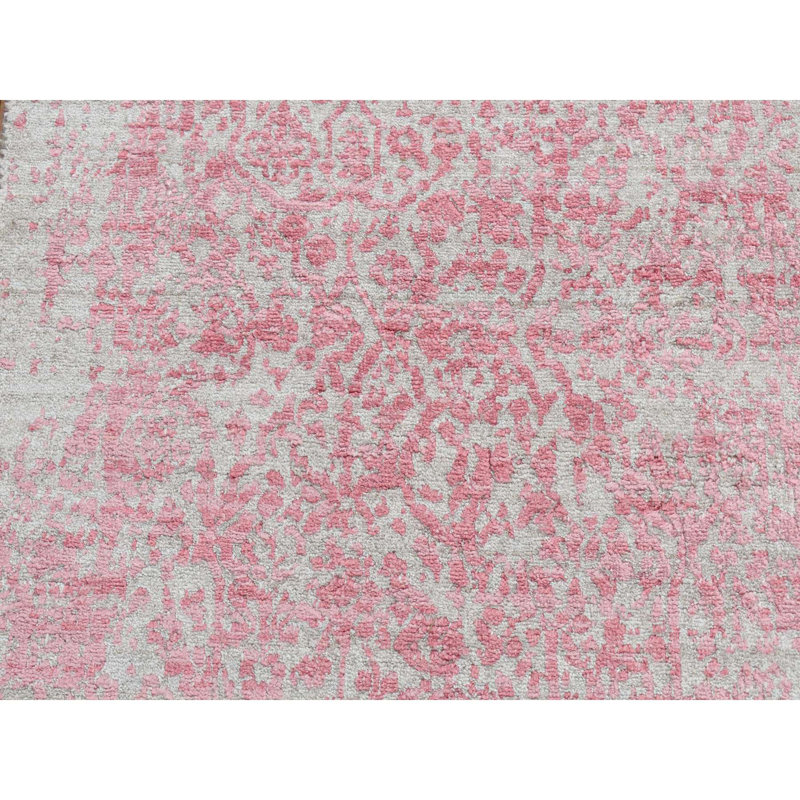 Tapis de couloir rose nouvel âge en soie 2 pi 5 po x 15 pi 7 po Arnoult