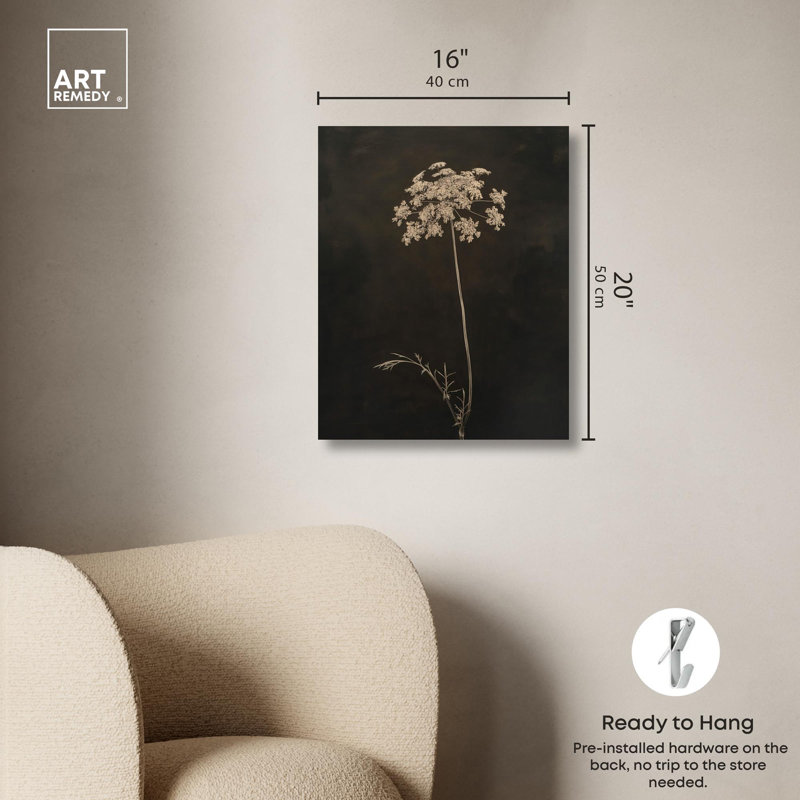 Starlit Bloomfall Canvas Gothic Botanicals par Art Remedy, Toile tendue, H 20 po x l 16 po
