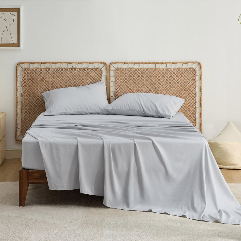 Couvre-lit en polyester et rayonne provenant de draps en bambou, Gris clair