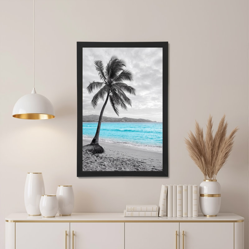 Art mural sur toile de palmier noir et blanc sur sable avec océan turquoise, H 18 po x l 12 po