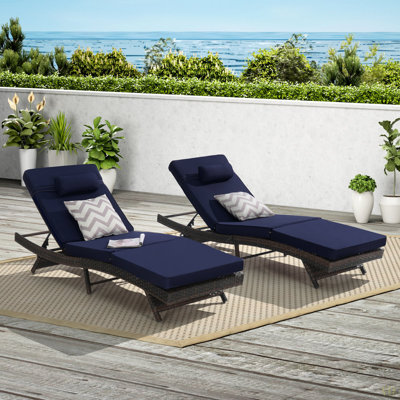Ensemble de 2 chaises longues d'extérieur en osier pour l'extérieur, chaise longue inclinable en osier pour bronzer jusqu'à 150 ° sur la plage au bord de la piscine