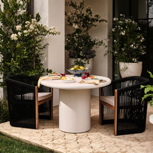 Outdoor Dining & Bar Furniture