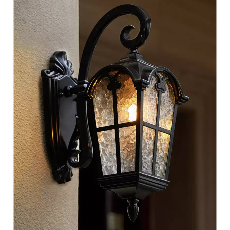 Lanterne murale d'extérieur noir mat 1 lumière Avonlea avec verre trempé, abat-jour trapézoïdal
