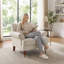 Fauteuil d'appoint à accoudoirs roulés 39,37 po avec siège profond surdimensionné-1061343964