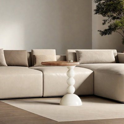 Petite table basse compacte