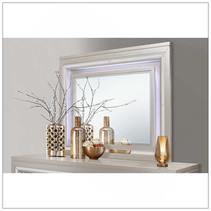 Miroir CHAMPAGNE à DEL avec construction durable et design élégant pour les chambres à coucher modernes