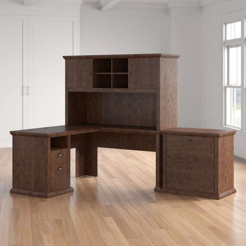 Ensemble de bureau d'ordinateur en L avec huche Ferrell, Cerise antique, 3 pièces (bureau, bahut, armoire)