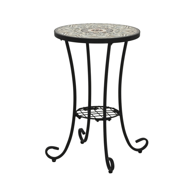 Table d'appoint de patio avec tablette, brun et noir. Fabrication de carreaux de céramique et de fer. 14 po de diamètre, 22 po de hauteur. Scratch - Surface. Pour l'intérieur et l'extérieur. Assemblage requis brun + tablette noire. Surface charmante