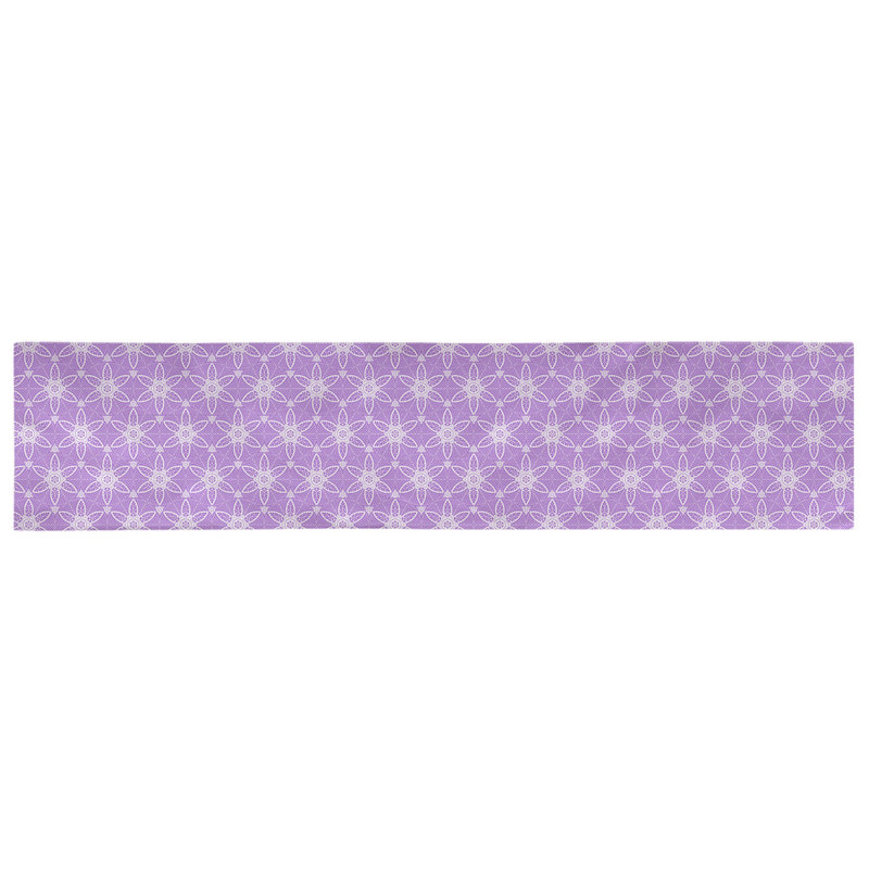 Chemin de table orné Mcguigan, 72 po x 16 po, Violet