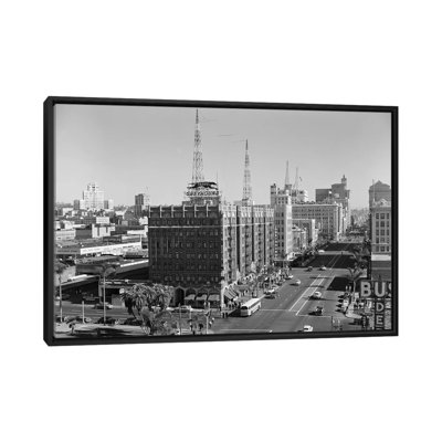«1950s View of Downtown and Greyhound Bus Station San Diego Ca USA», reproduction de photo sur toile tendue