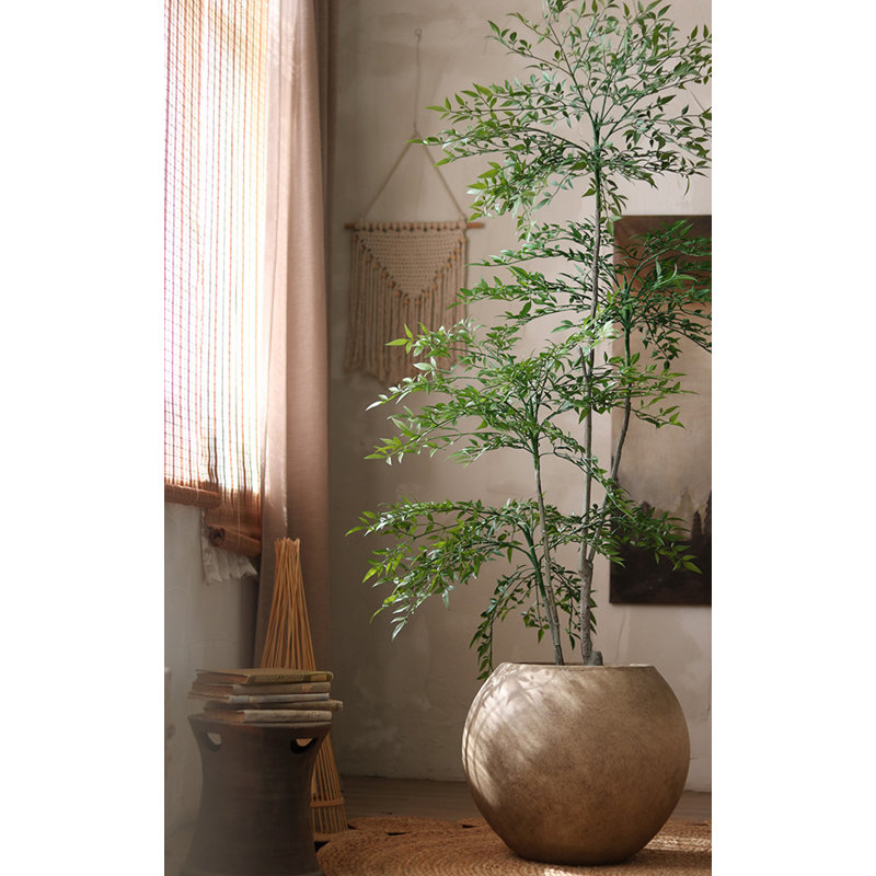 Arbre vert élégant et minimaliste réaliste en pot rond