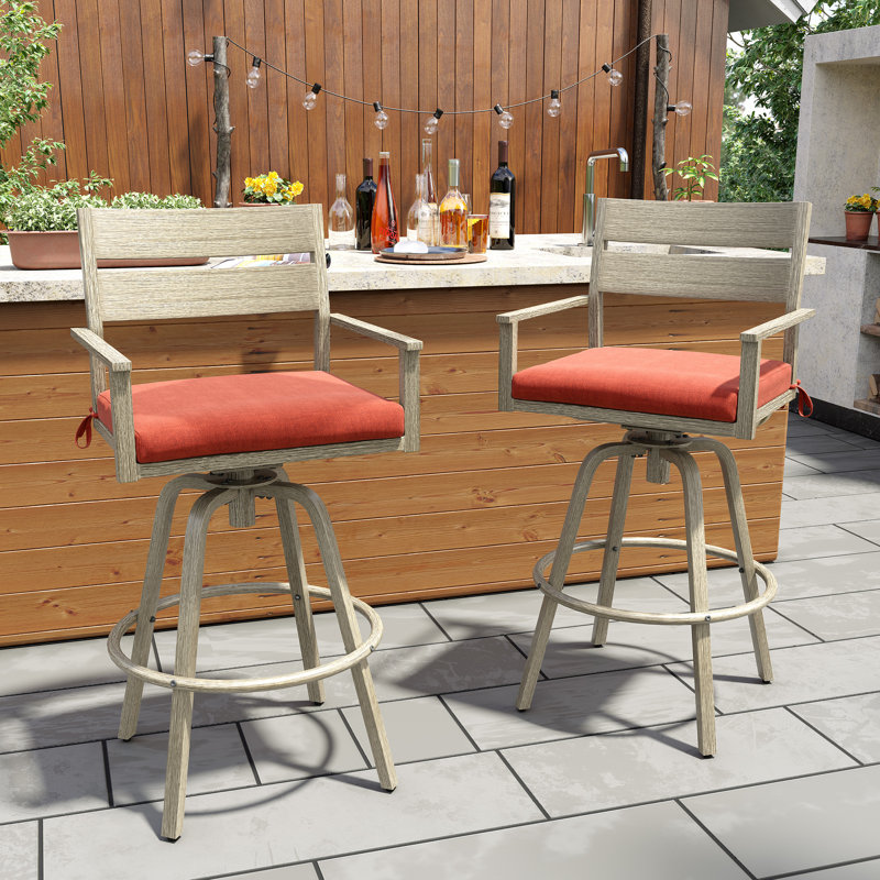 Tabourets de bar pivotants en aluminium avec coussin Sunbrella, Rouge