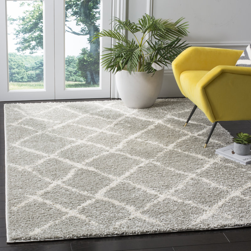 Verna Argyle Hand Woven Area Rug, Rectangle 155 x 229 cm