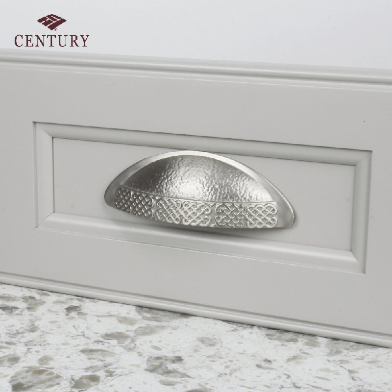 Poignée coquille 3" center to central Highlander, Nickel satiné mat