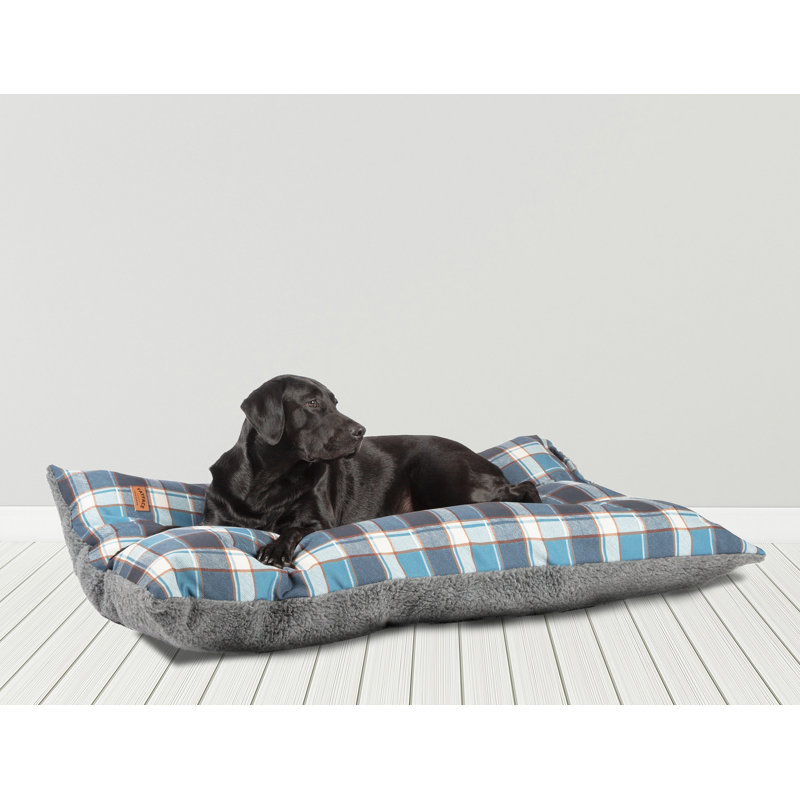 Cotton Pet Bed, Large (20cm H x 87cm W x 138cm D)
