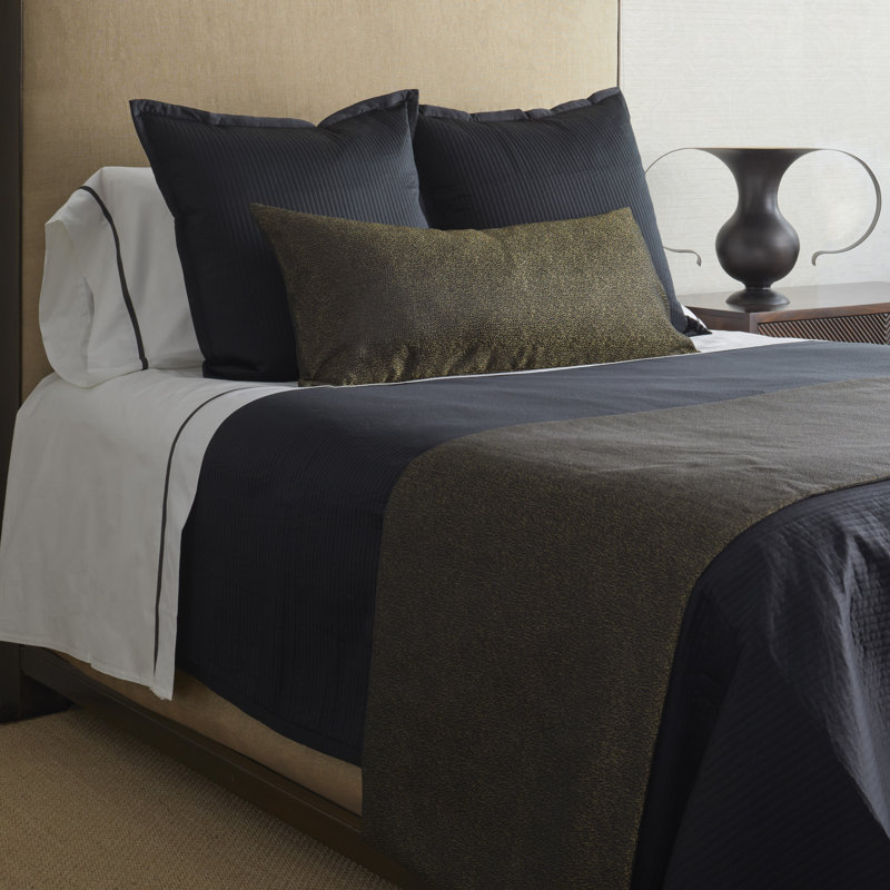 Link Polyester 3 Piece Throw & Pillow Cover & Insert Set, Black/Gold