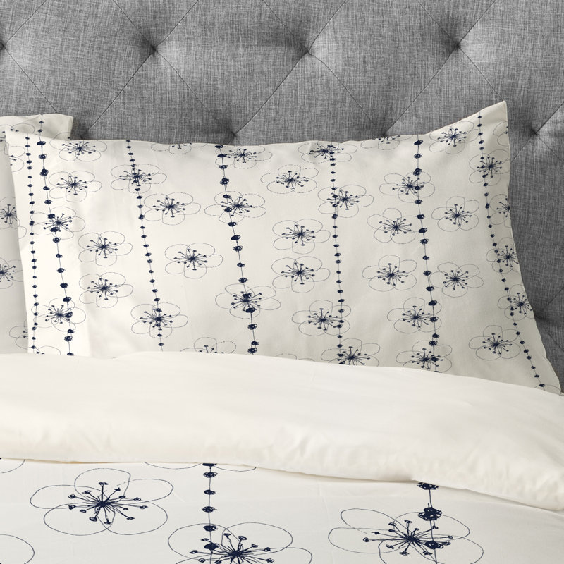Ali Benyon Floral, King