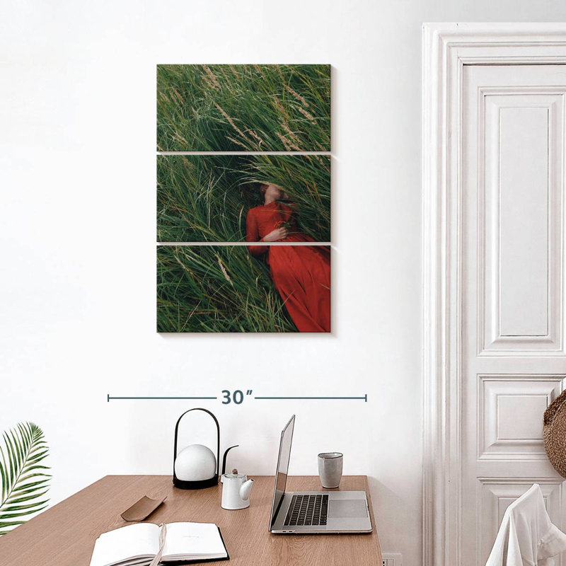 Leisha Woman In Red