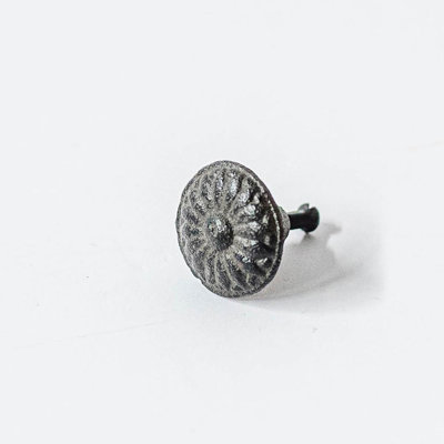 Bouton de commode en fonte