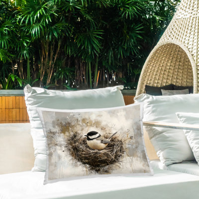 Coussin extérieur Forest Bird In Nest, imprimé par Franklyn Gregory
