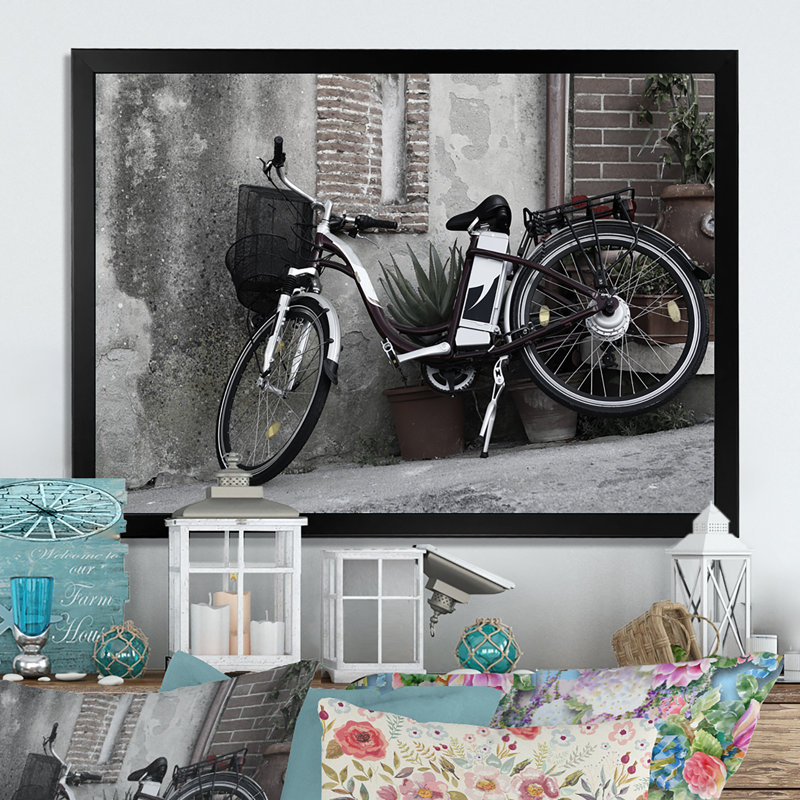 Vélo de style rétro - reproduction de cadre photo sur toile, H 8 po x l 12 po x P 1 po, Impression noire sur toile encadrée