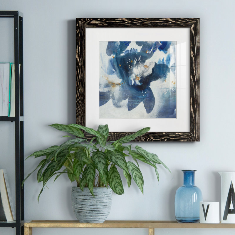 Blue Velveteen III - peinture encadrée, Papier noir, H 20 po x l 20 po x P 1,5 po