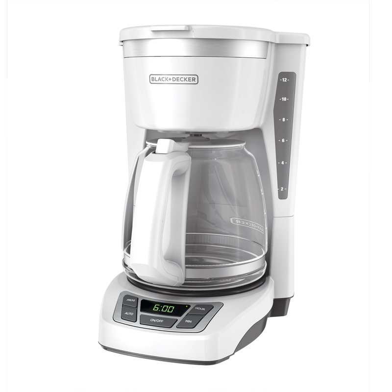 Cafetière numérique 12 tasses Black + Decker, filtre à panier lavable programmable, Sneak-A-Cup, infusion automatique, fenêtre d'eau, plaque chauffante