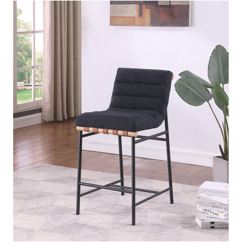 Chaise à hauteur de comptoir en tissu noir 17,75 po Liana, Noir