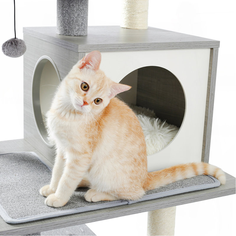 Arbre à chat en bois robuste avec plusieurs niveaux et poteaux à griffer, parfait pour les chats actifs et un design peu encombrant