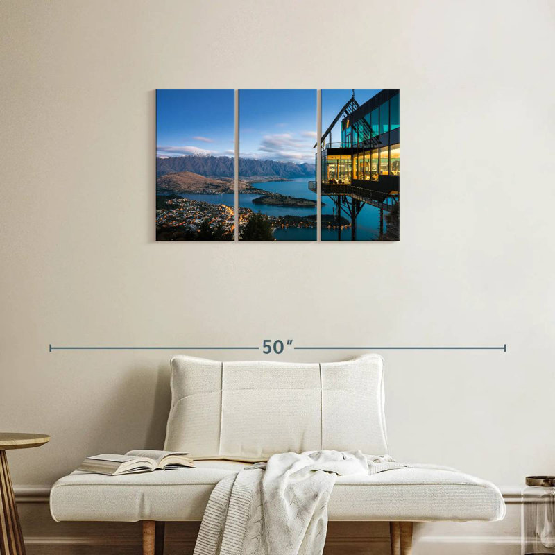 Queenstown Architecture, H 20 po x l 33 po