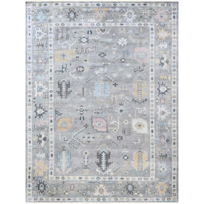 Wool Oriental Area Rug in Light Grey