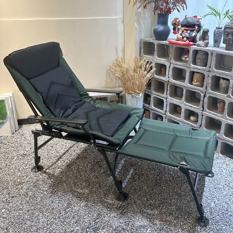 Chaise de camping avec repose-pieds amovible