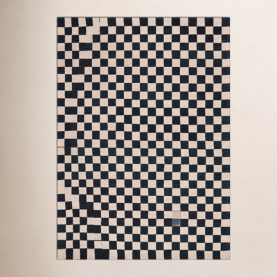 Freesia Area Rug In Black/Beige