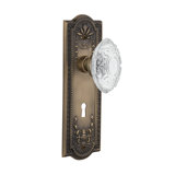 Meadows Plate with Decorative Keyhole and Crystal Victorian Knob