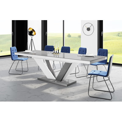 Kaliese 2 Dining Set