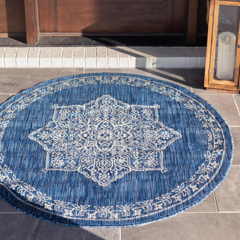 Cowhill Oriental Blue/Gray Indoor/Outdoor Area Rug, Round 7'10"