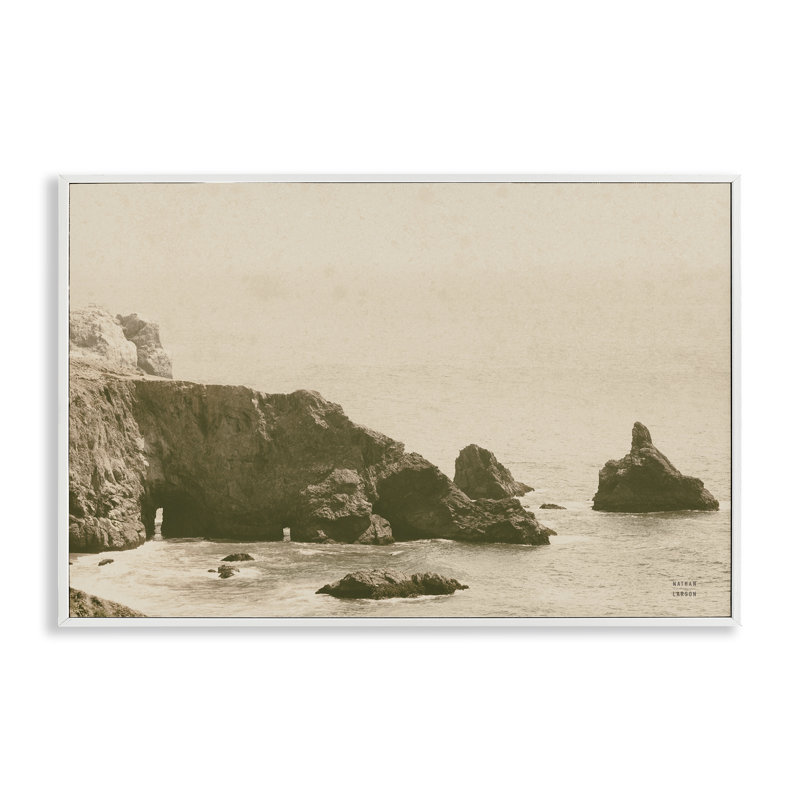«Passing Through Cove», estampe numérique par Nathan Larson, Estampe numérique encadrée blanc bord de mer, H 16 po x l 24 po