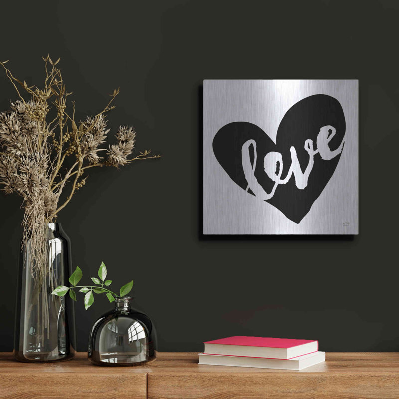 «Love» par Lux + Me, H 12 po x l 12 po
