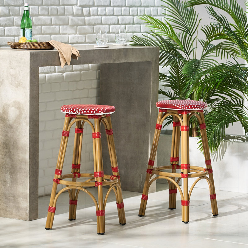 Ensemble de 2 tabourets de bar d'extérieur sans dossier 29,5 po PE Ratten, Rouge