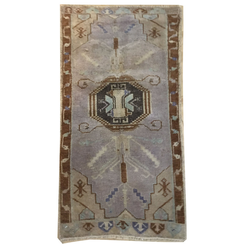 One-of-a-Kind 1'7" X 3'2" Area Rug